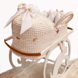 MYBASSINET: Baby Moses Basket with round Hood and inside Liner